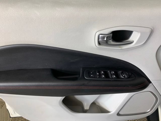 Used 2019 Jeep Compass Limited AWD/4WD image 26