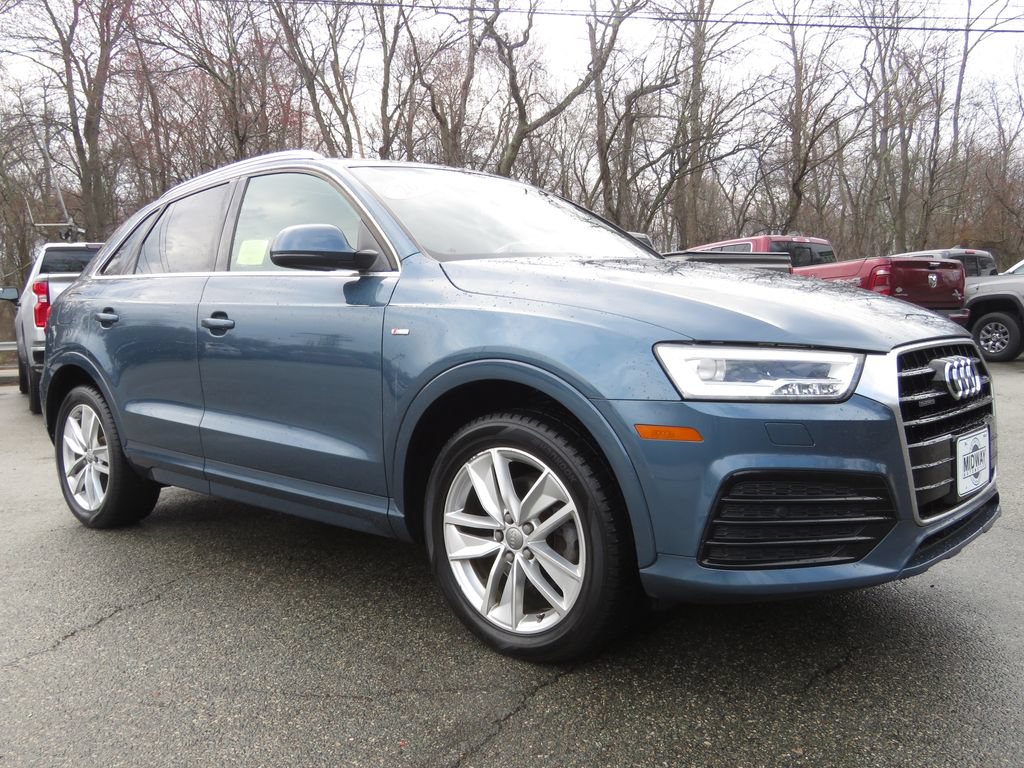 Used 2018 Audi Q3 2.0T Premium Plus w/ Premium Plus Package AWD/4WD image 3