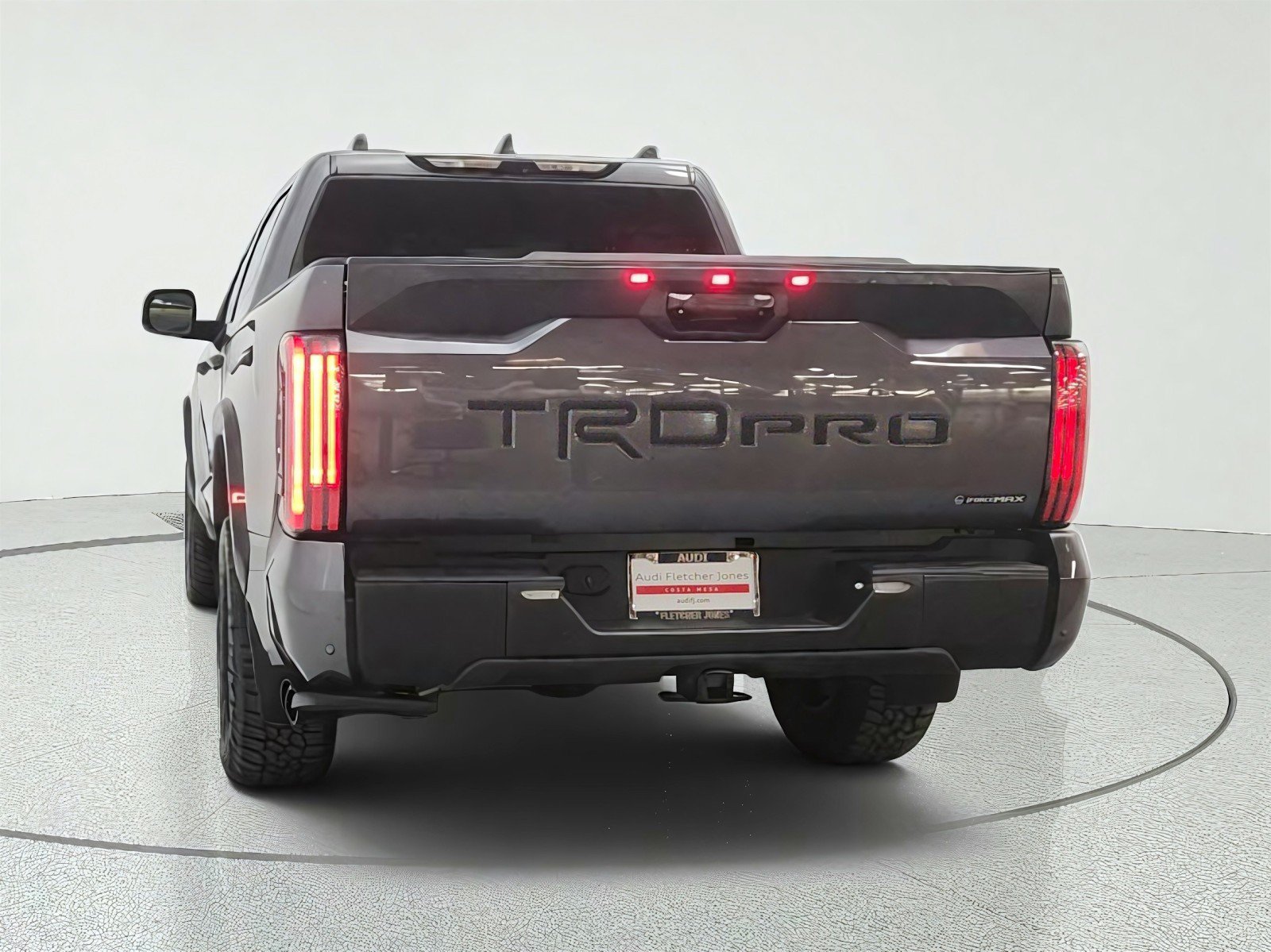 Used 2025 Toyota Tundra TRD Pro w/ Tow Tech Package AWD/4WD image 6
