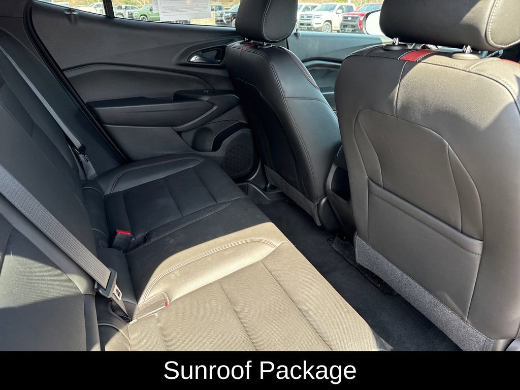 Used 2024 Chevrolet Trax RS w/ Sunroof Package FWD image 13