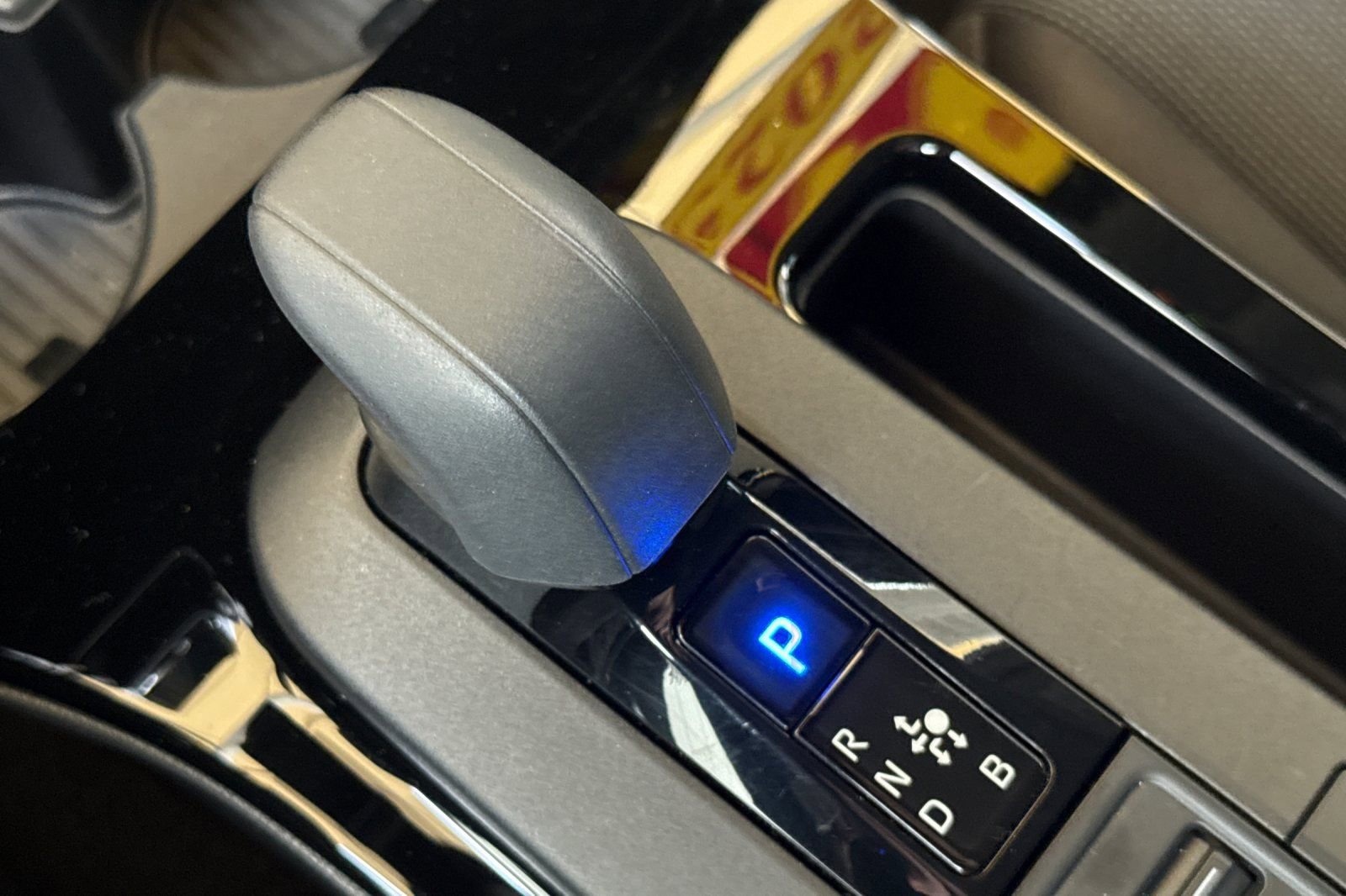 Used 2025 Toyota Prius LE image 23