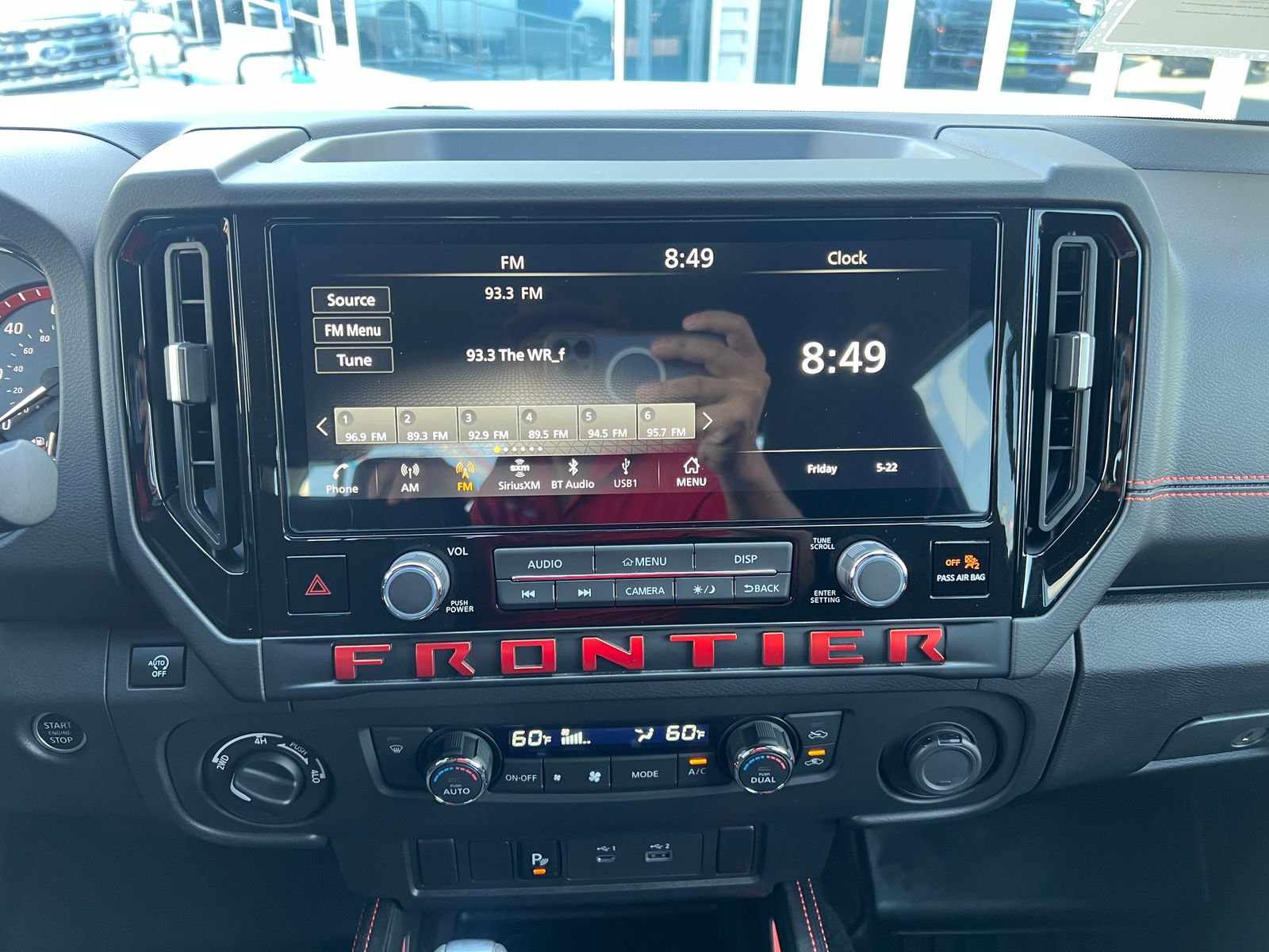 Used 2025 Nissan Frontier PRO-4X AWD/4WD image 26