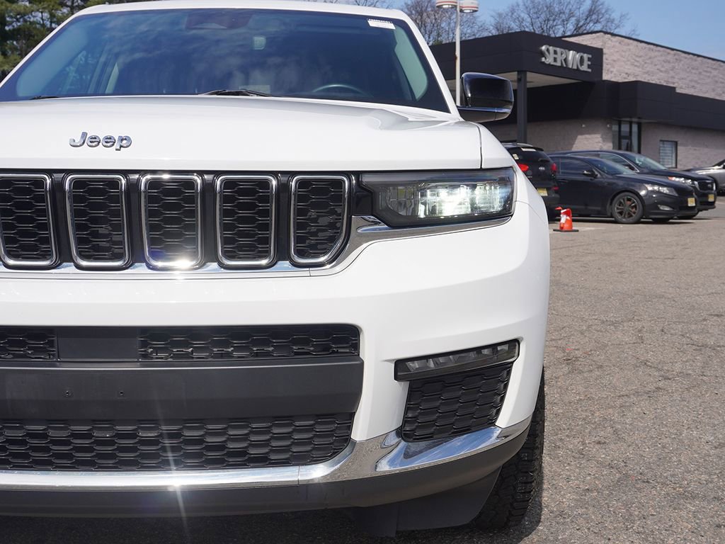 Used 2021 Jeep Grand Cherokee L Limited AWD/4WD image 17