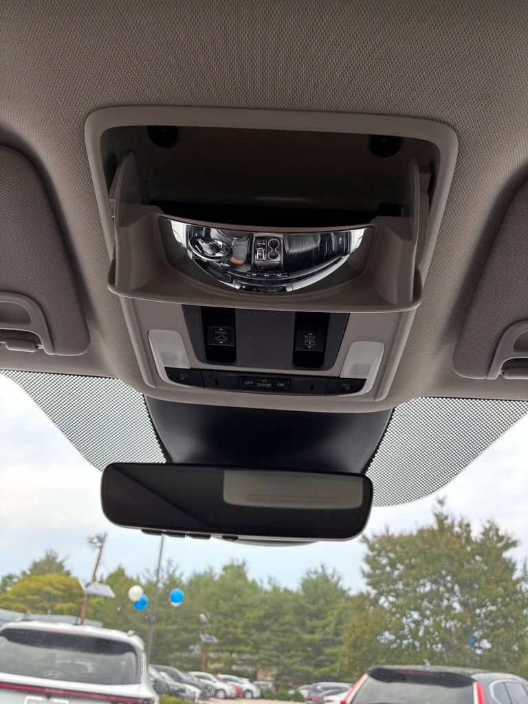 Used 2023 Honda Pilot Elite image 40