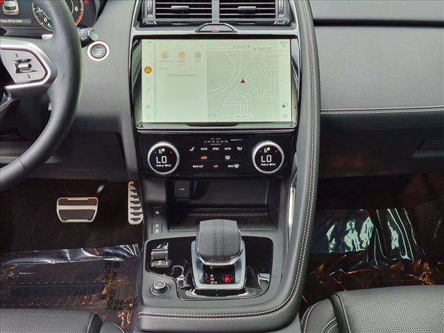 Used 2024 Jaguar E-PACE R-Dynamic SE AWD/4WD image 15