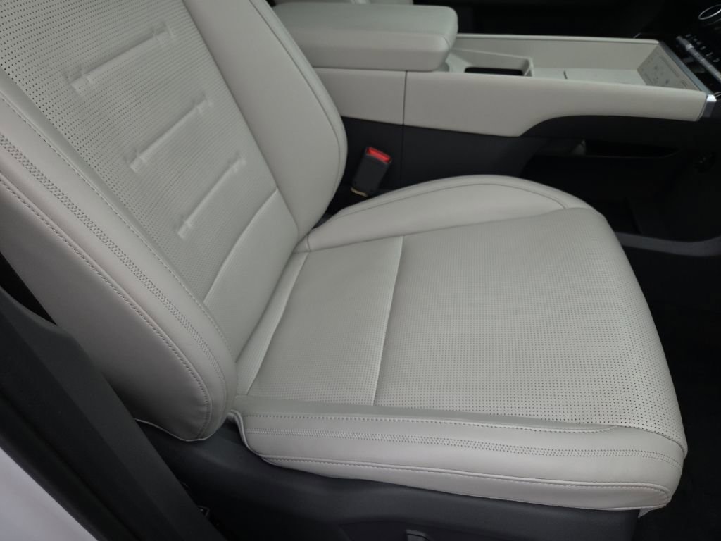 Used 2024 Hyundai Santa Fe Calligraphy image 20