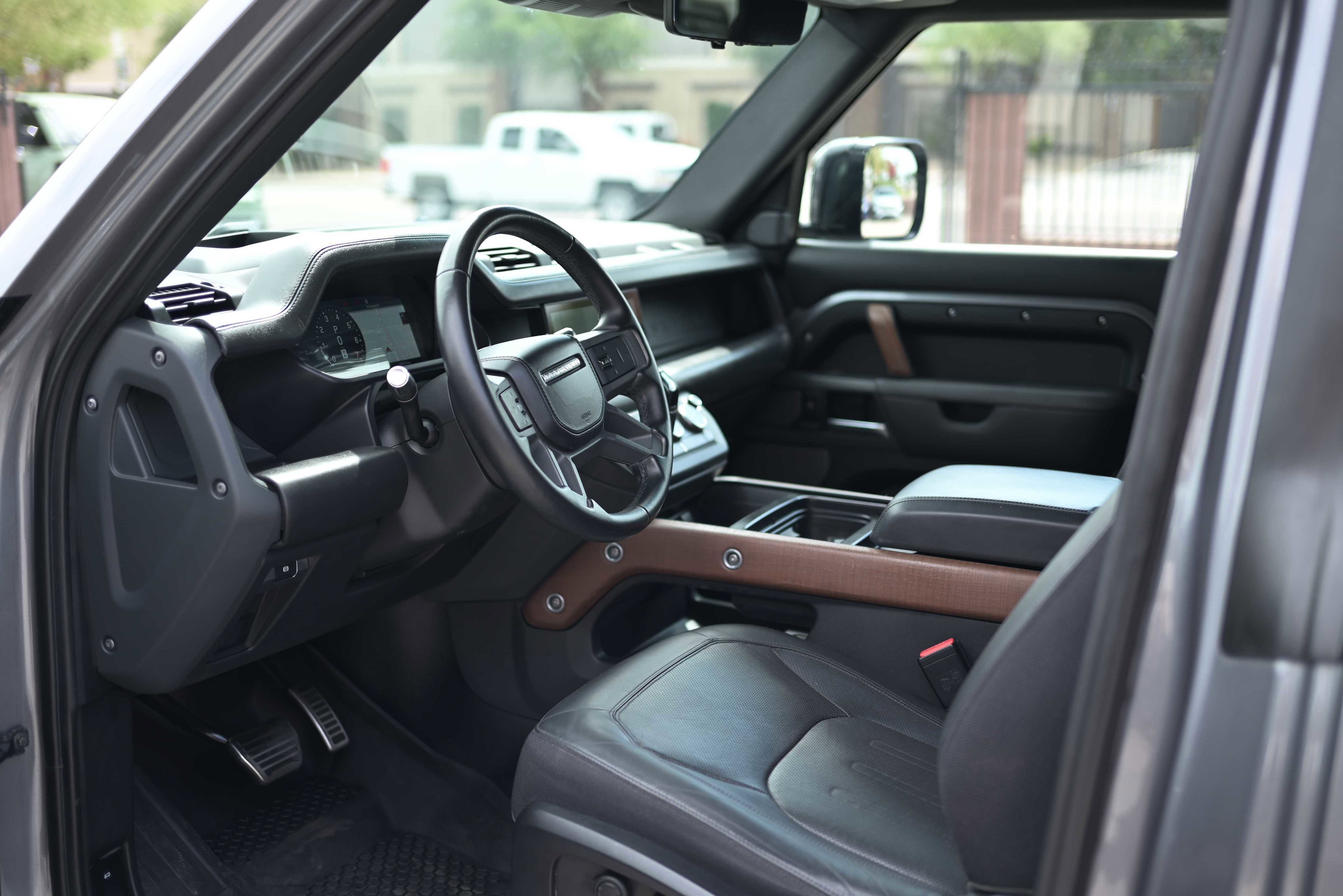 Used 2021 Land Rover Defender 90 X image 7