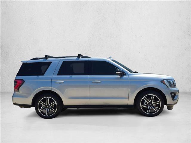 Used 2020 Ford Expedition Limited w/ Equipment Group 303A AWD/4WD image 8