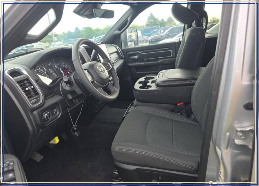 Used 2026 RAM 2500 Big Horn AWD/4WD image 2