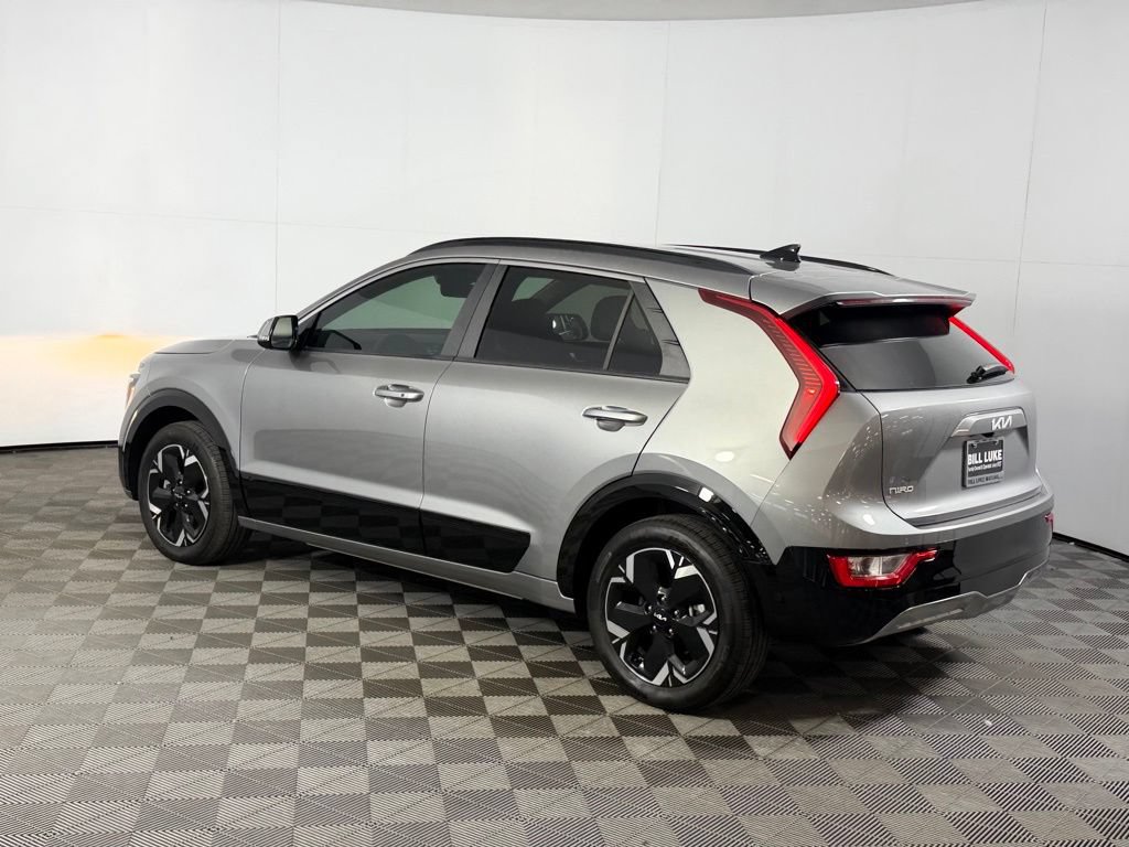 Used 2025 Kia Niro Wind w/ Wind Preserve Package FWD image 10