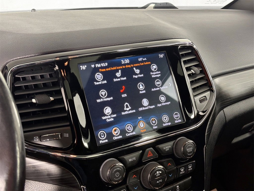 Used 2020 Jeep Grand Cherokee Altitude image 14