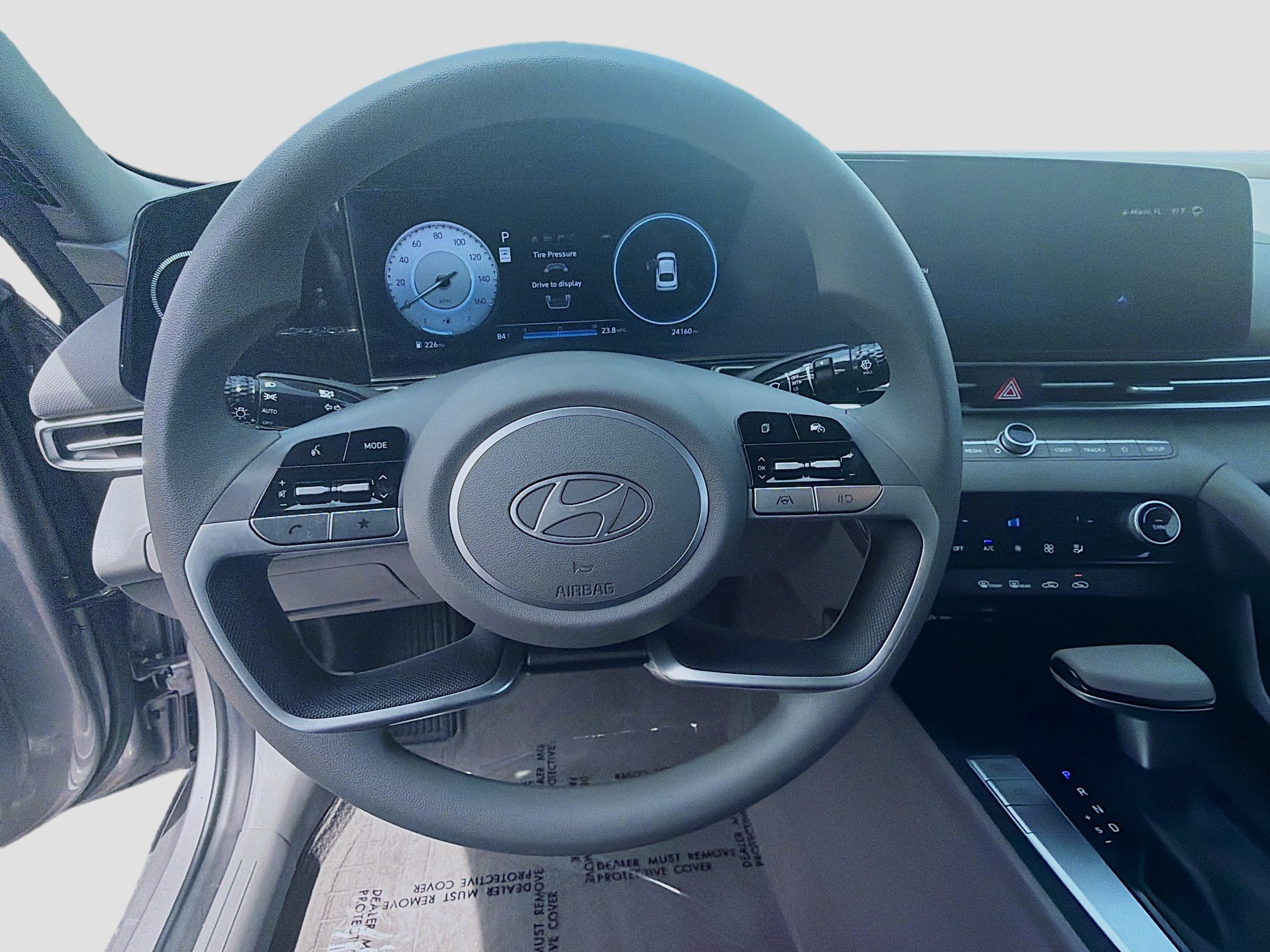 Used 2024 Hyundai Elantra SEL FWD image 8