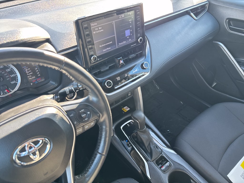 Used 2022 Toyota Corolla Cross LE w/ Moonroof Package AWD/4WD image 22