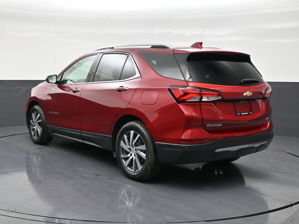 Used 2024 Chevrolet Equinox Premier FWD image 3