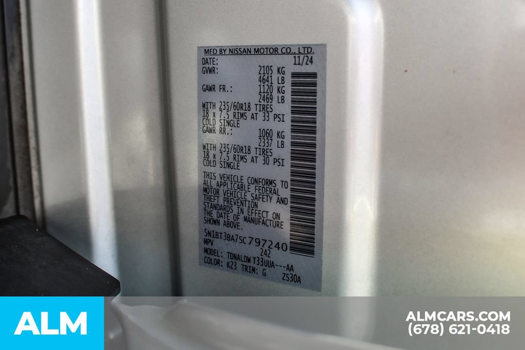 Used 2025 Nissan Rogue SV FWD image 41