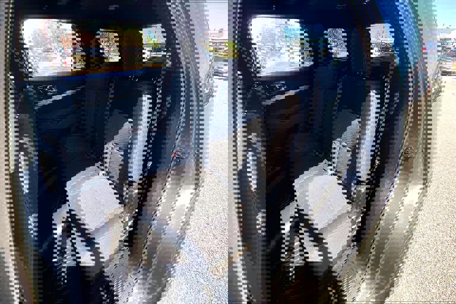 Used 2018 Ford Explorer XLT w/ Equipment Group 201A image 21