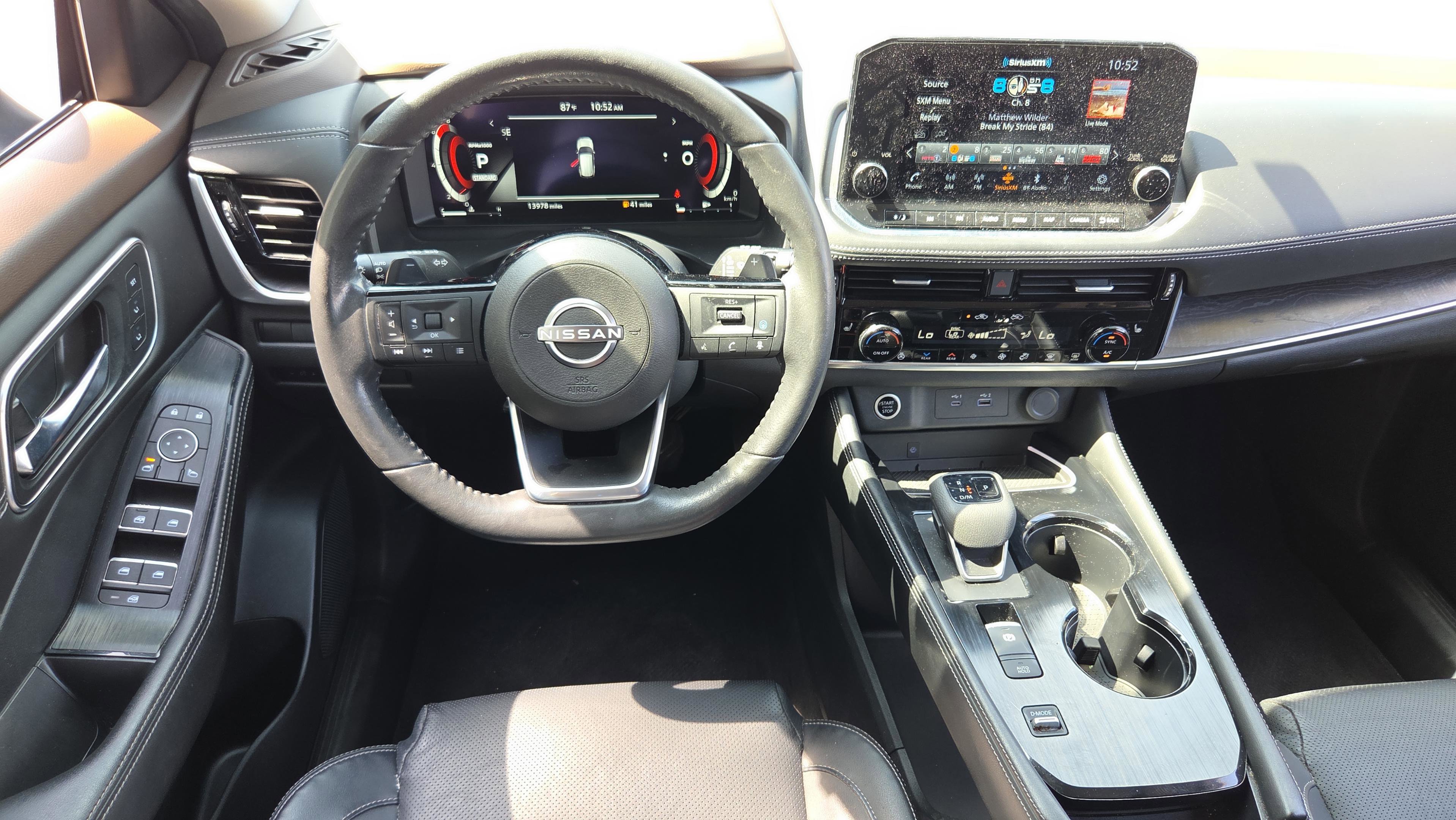 Used 2023 Nissan Rogue Platinum w/ Platinum Premium Package FWD image 11