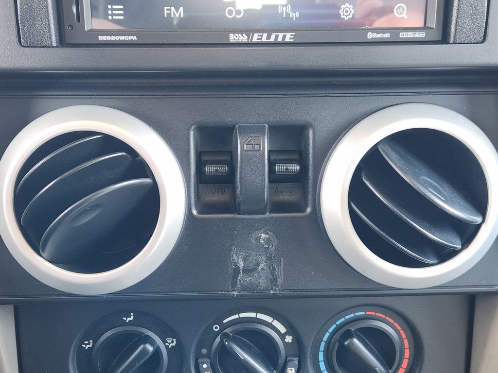 Used 2009 Jeep Wrangler Sahara w/ Dual Top Group image 18