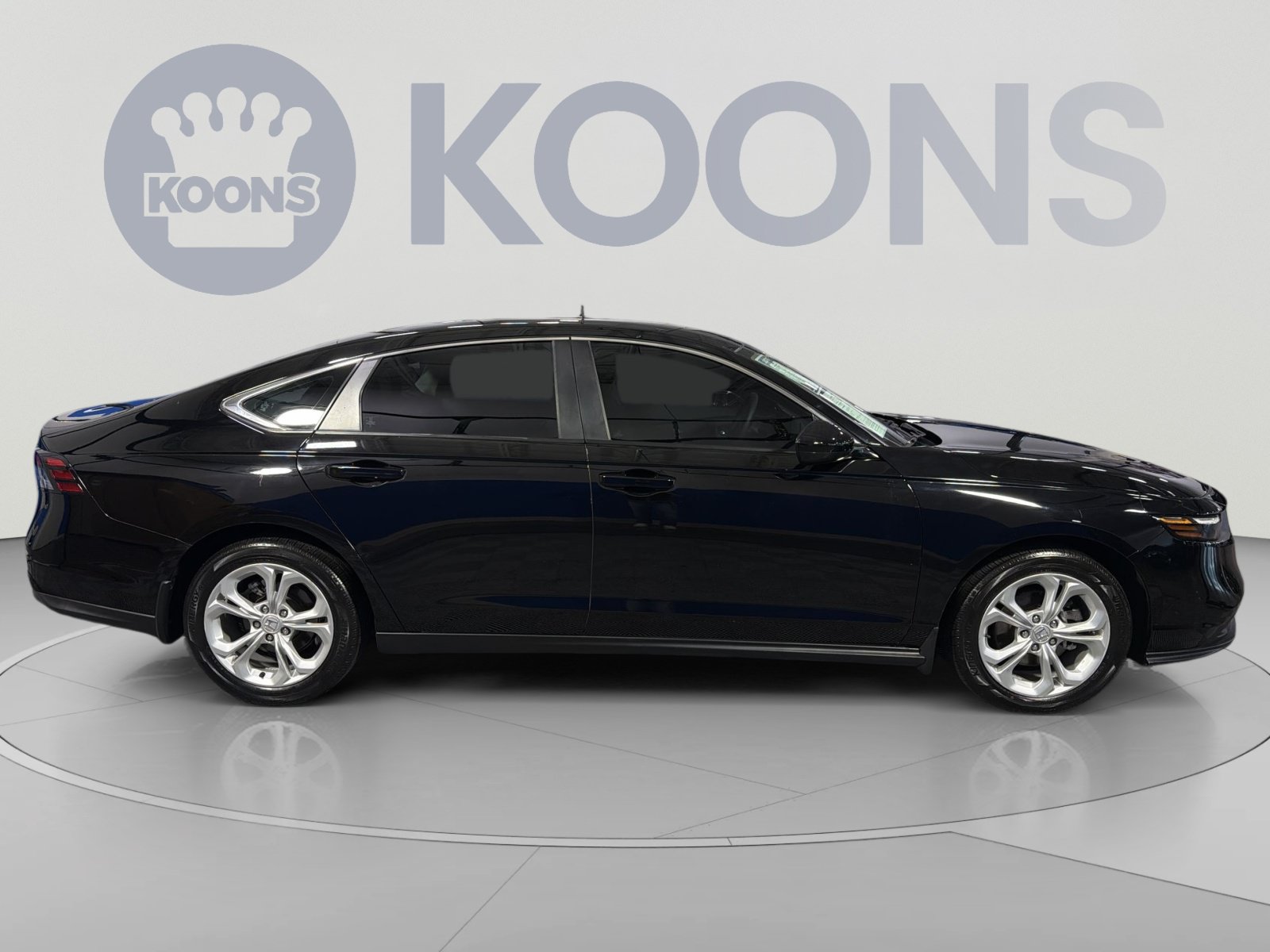 Used 2023 Honda Accord LX image 8