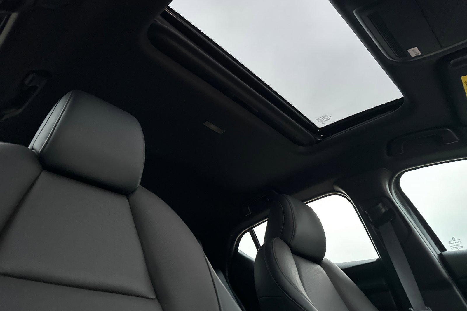 New 2026 MAZDA MAZDA3 Hatchback w/Premium Plus Pkg image 18