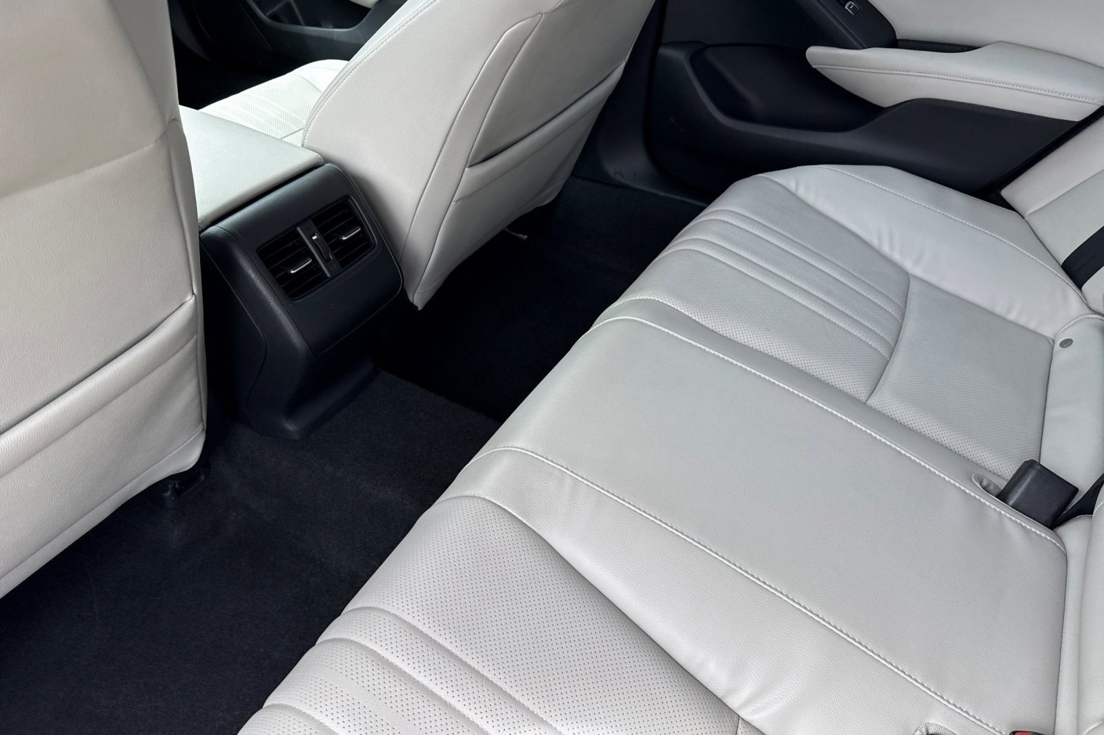 Used 2018 Honda Accord Touring image 25