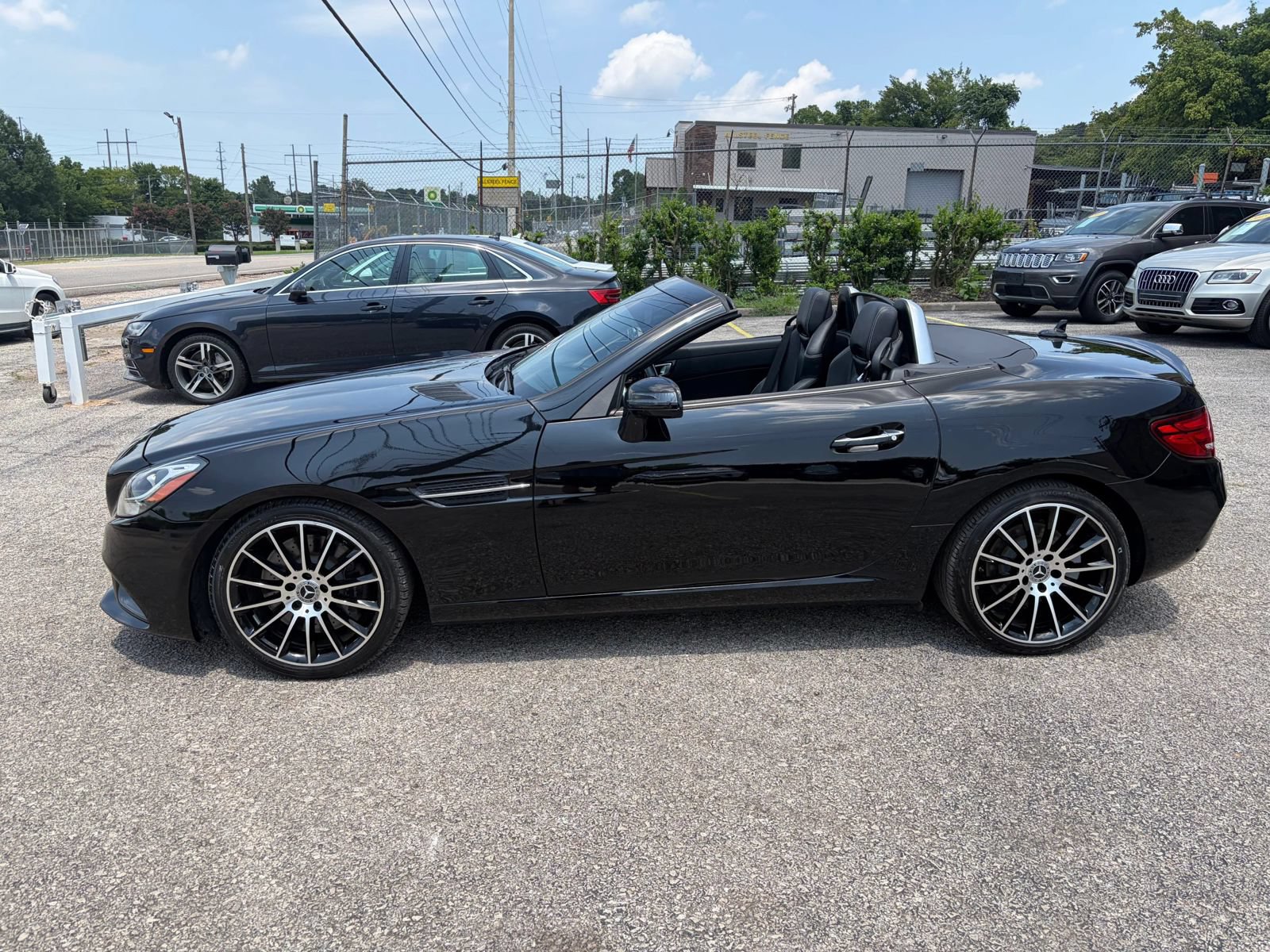Used 2019 Mercedes-Benz SLC 300 image 16