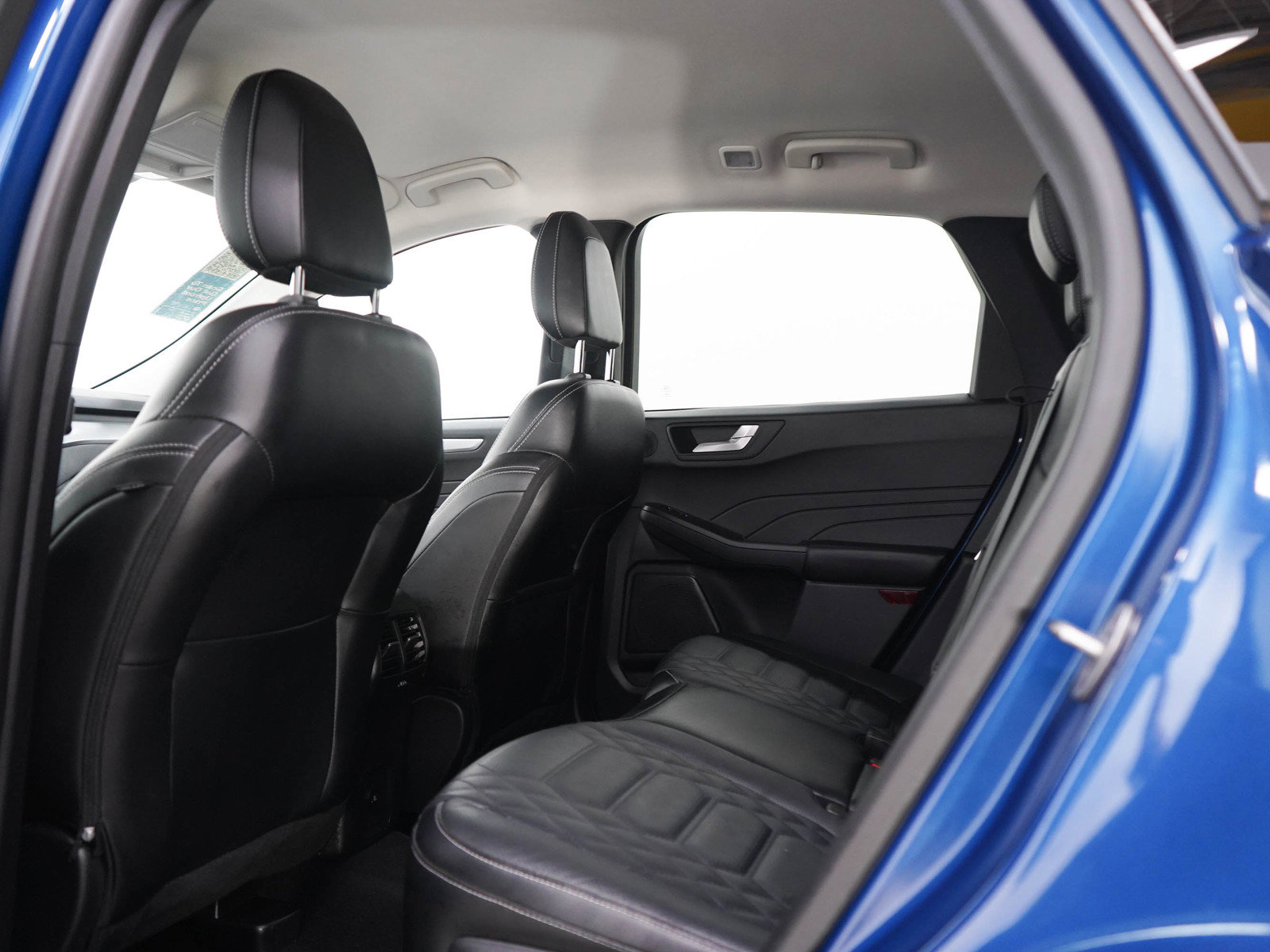 Used 2023 Ford Escape SE w/ PHEV Premium Package FWD image 18
