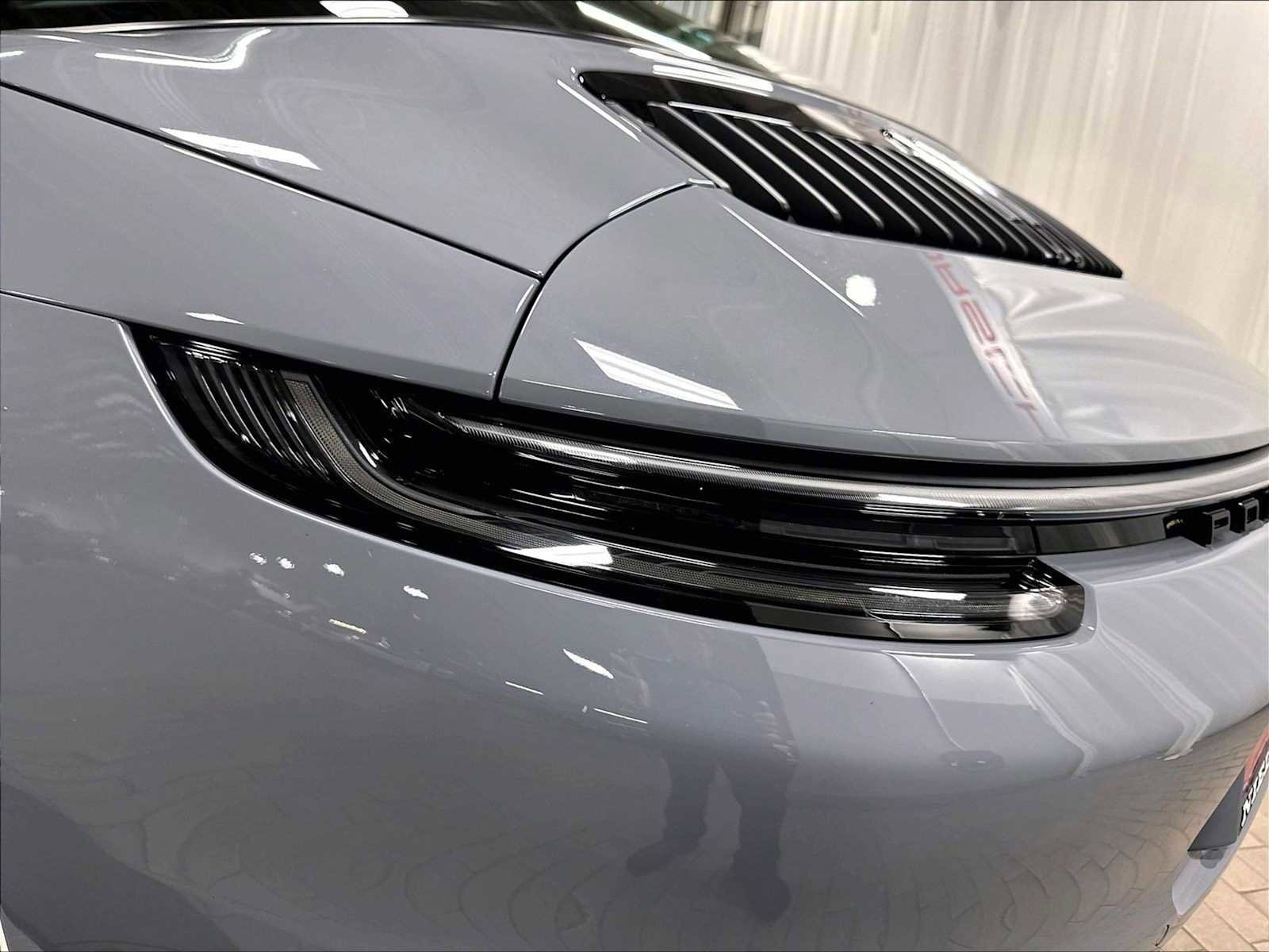 Used 2024 Porsche 911 Targa 4 GTS AWD/4WD image 33