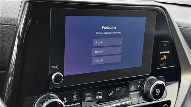 Used 2024 Toyota Highlander LE image 13