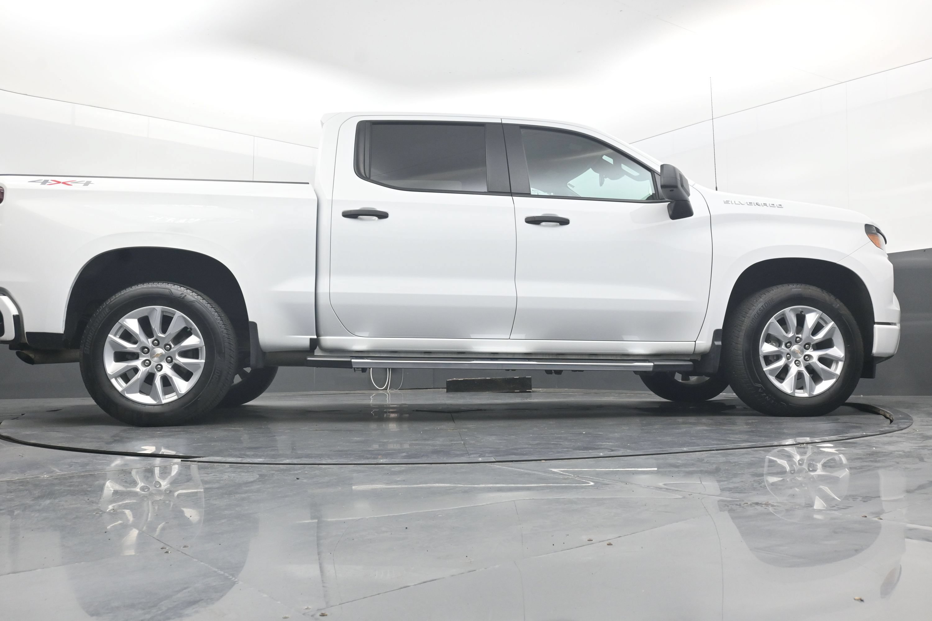 Used 2024 Chevrolet Silverado 1500 Custom AWD/4WD image 26
