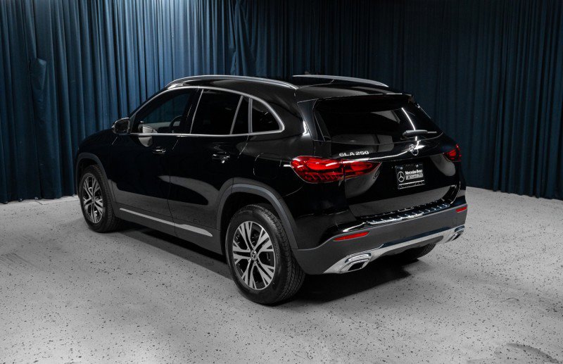 New 2025 Mercedes-Benz GLA 250 image 9