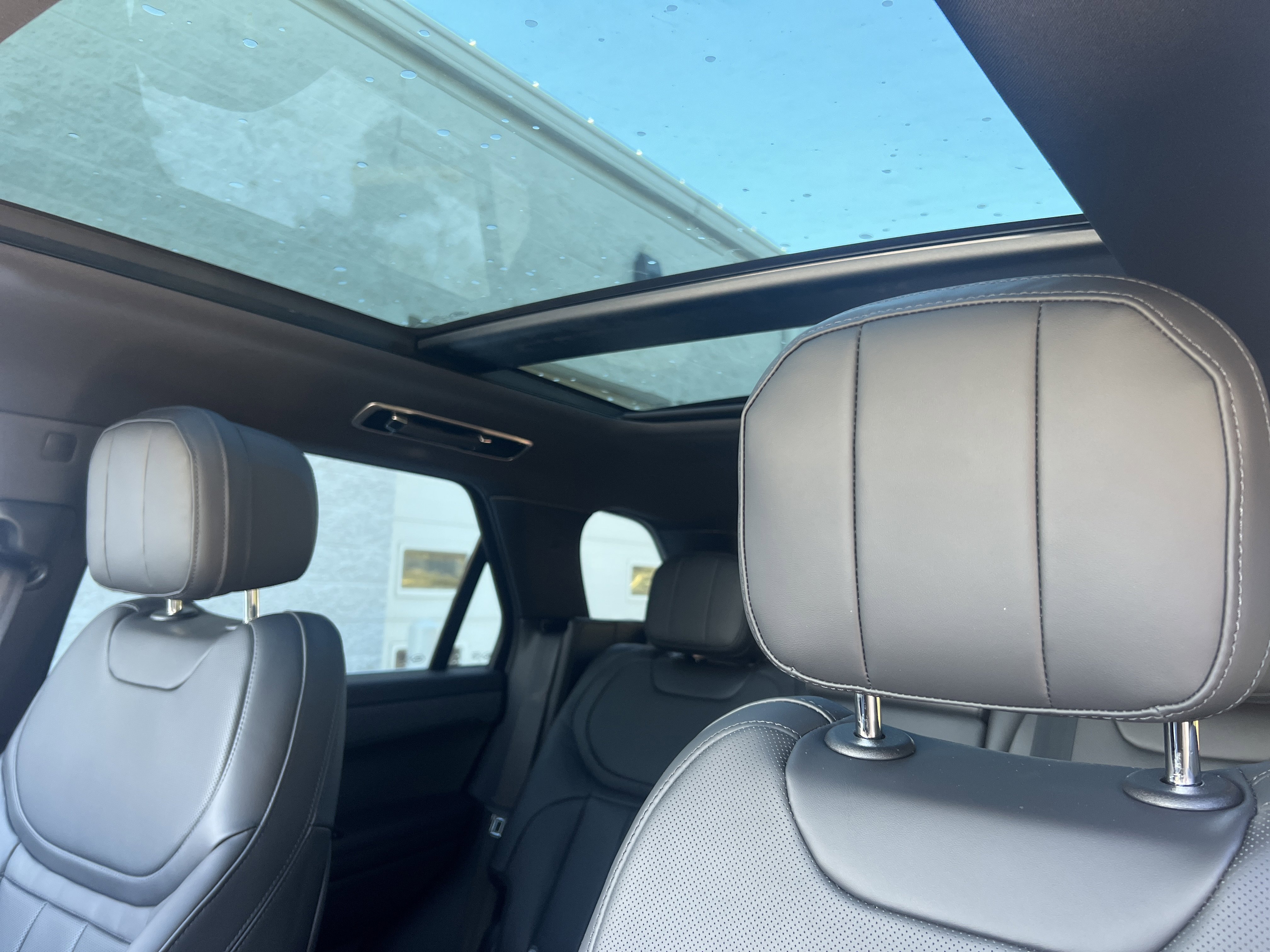 New 2025 Land Rover Range Rover Sport Dynamic SE image 24