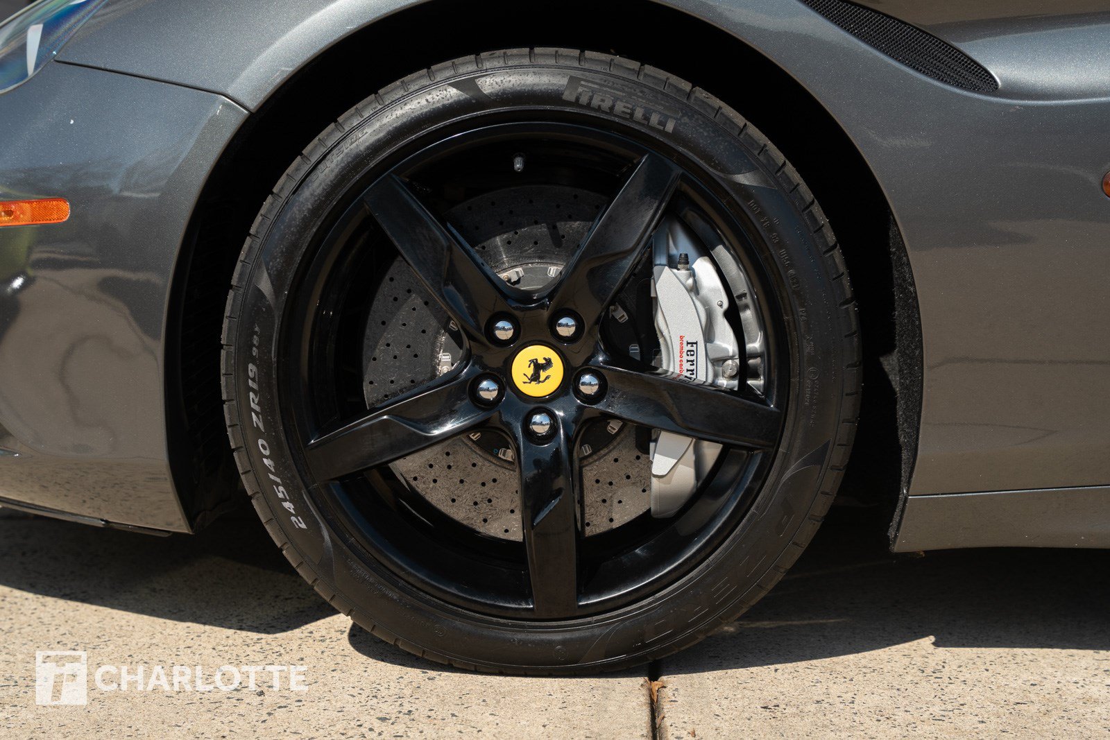 Used 2016 Ferrari California T RWD image 12