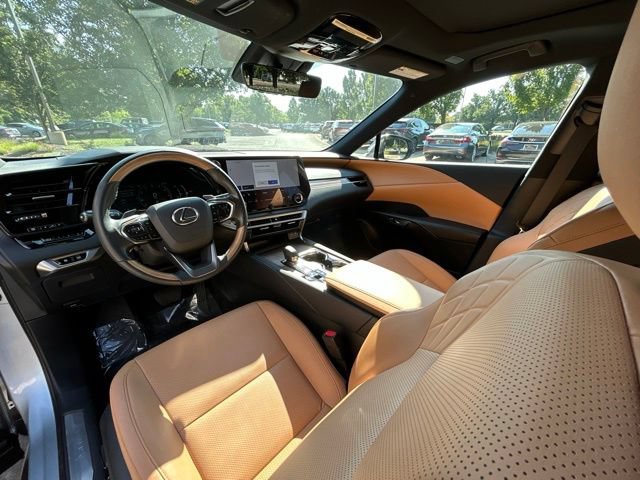Used 2024 Lexus RX 350 Premium w/ Accessory Package (Z1) AWD/4WD image 12