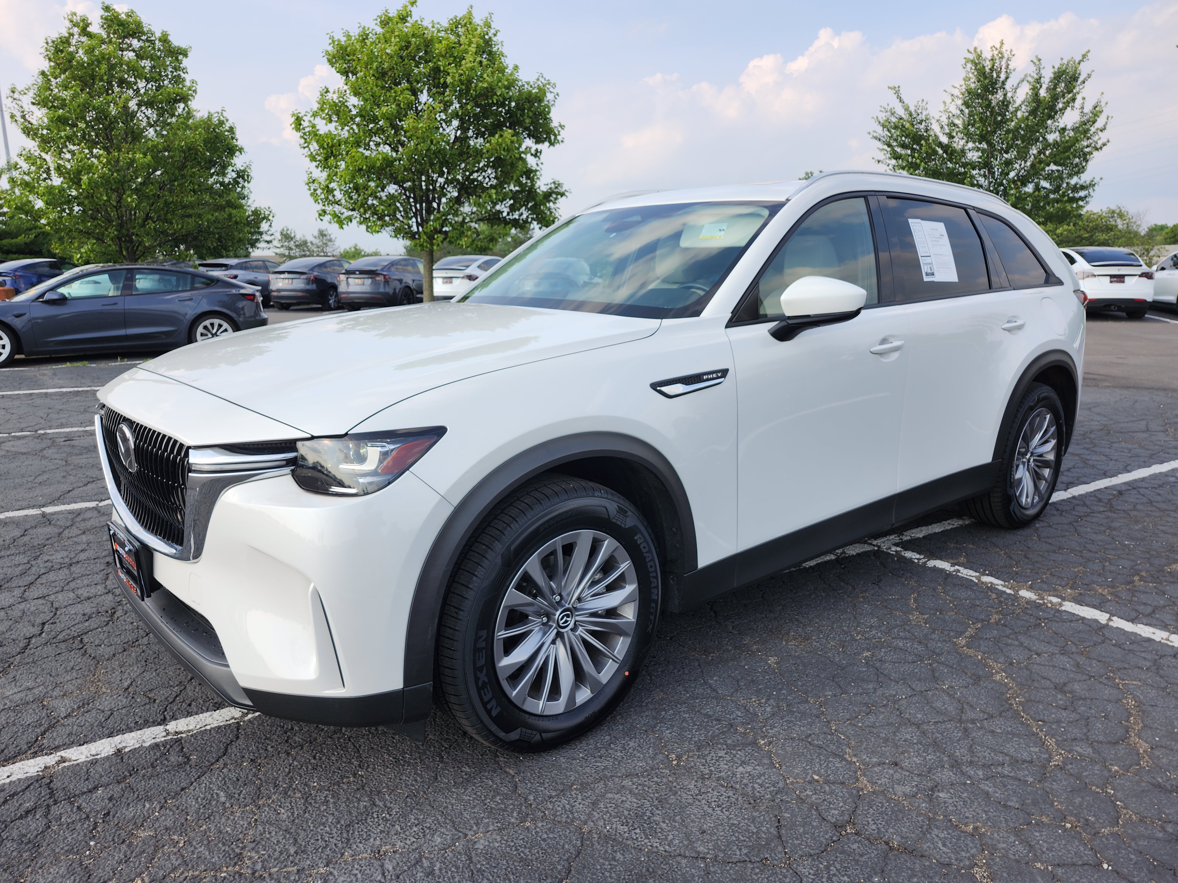 Used 2024 MAZDA CX-90 Plug-In Hybrid w/ Preferred AWD/4WD image 13