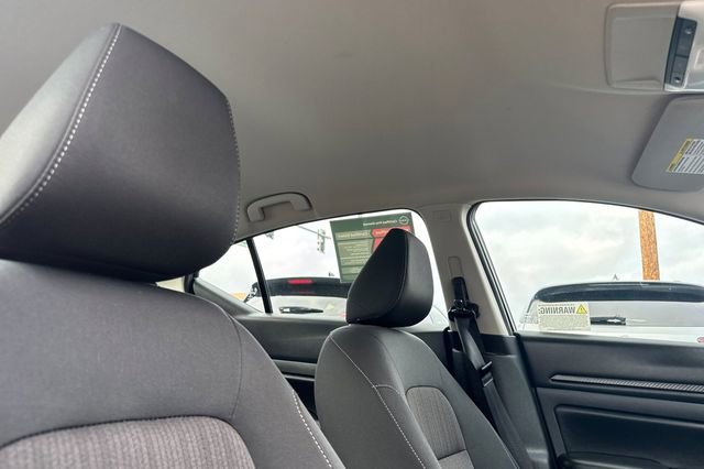 Used 2025 Nissan Altima 2.5 S image 17