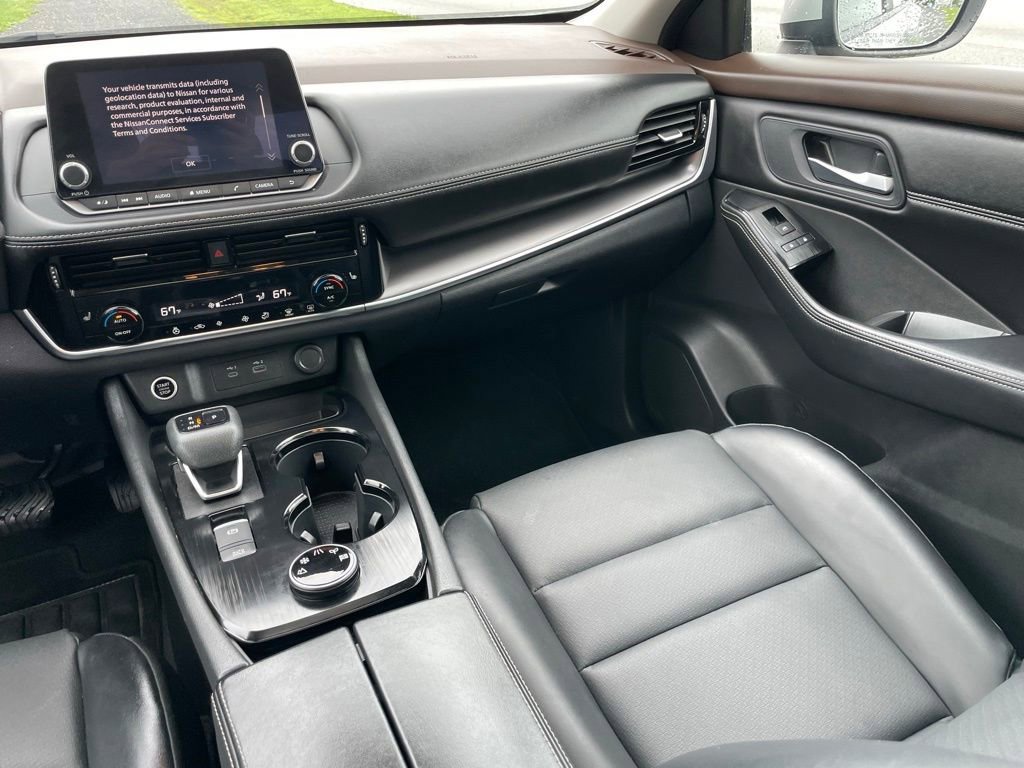 Certified 2023 Nissan Rogue SV w/ SV Premium B Package AWD/4WD image 10
