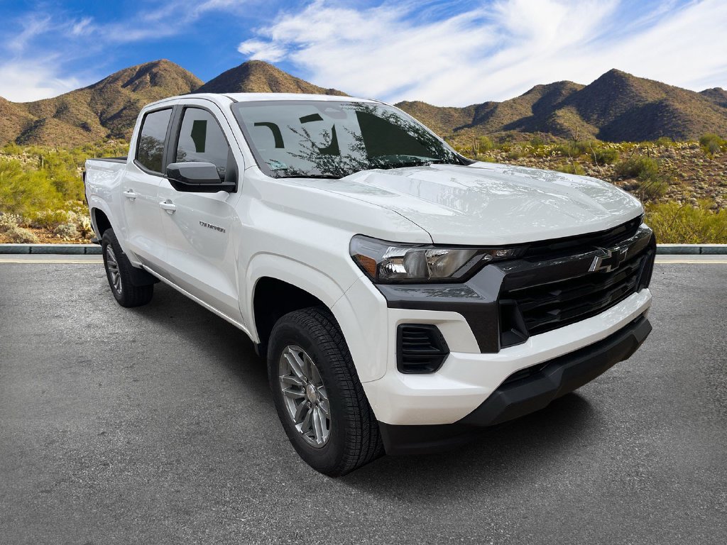 Used 2023 Chevrolet Colorado LT w/ LPO, Pro Essentials Package RWD image 3