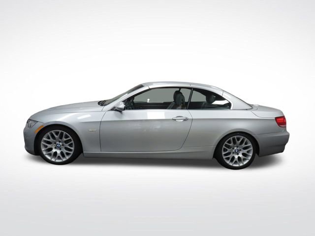 Used 2009 BMW 328i Convertible image 2
