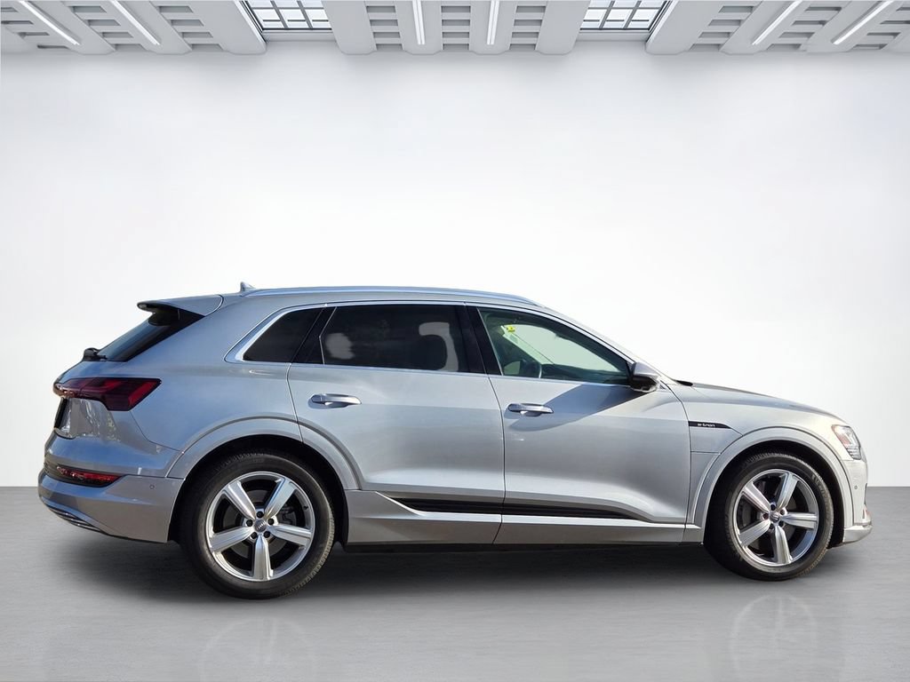 Used 2019 Audi e-tron Premium Plus AWD/4WD image 3