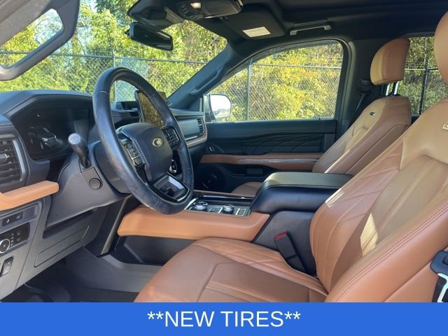 Certified 2024 Ford Expedition Platinum AWD/4WD image 16