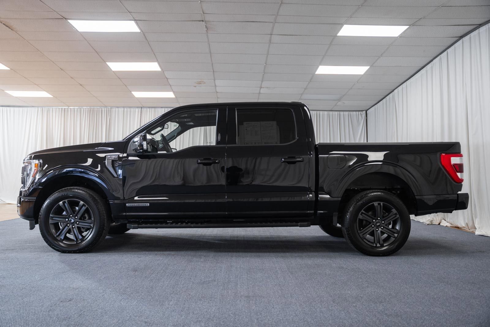 Used 2023 Ford F150 Lariat w/ Equipment Group 502A High image 5