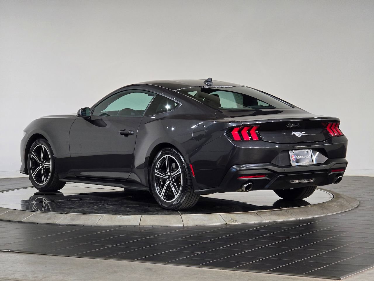 Used 2024 Ford Mustang Coupe image 7