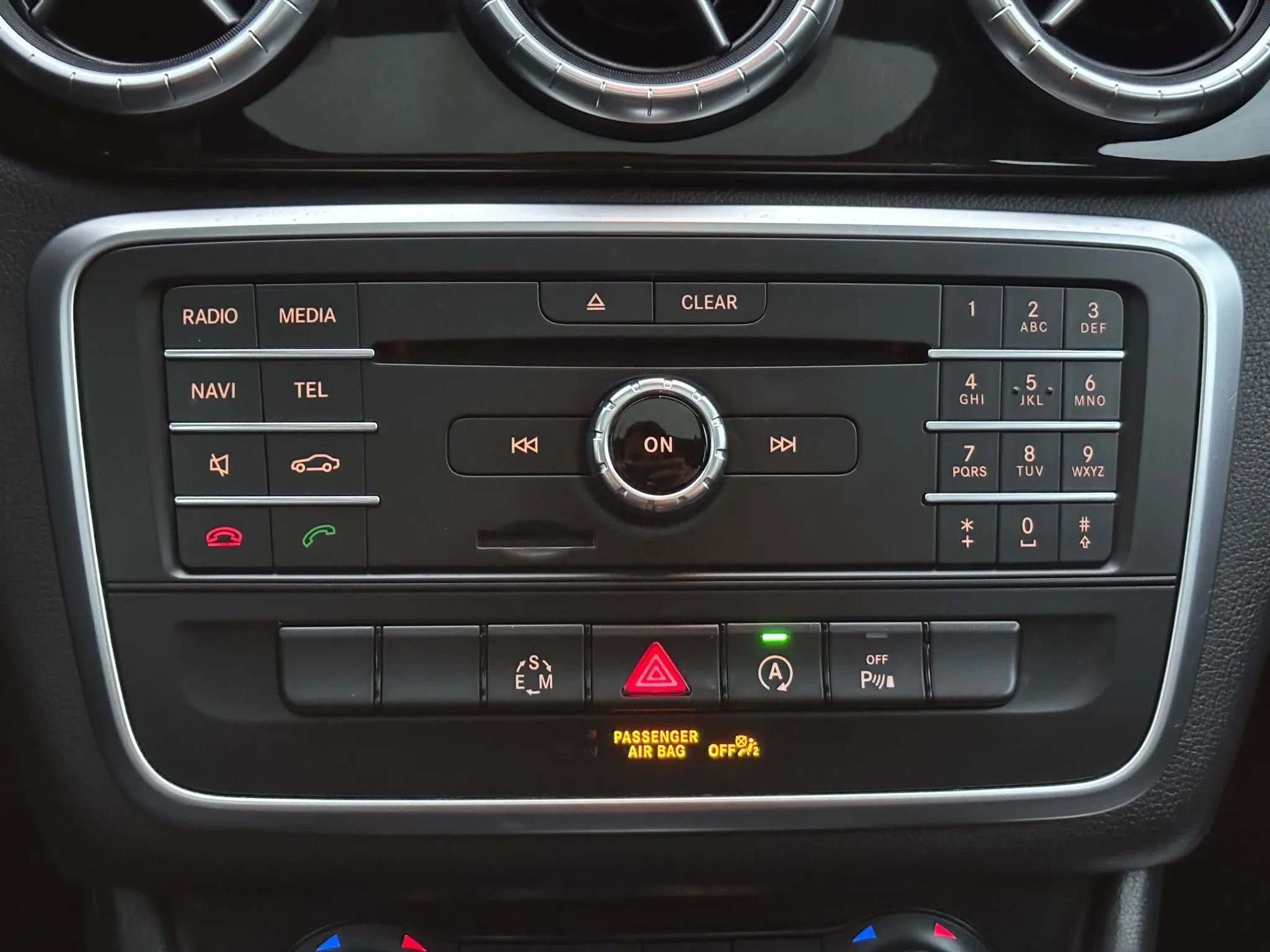 Used 2015 Mercedes-Benz CLA 250 image 32