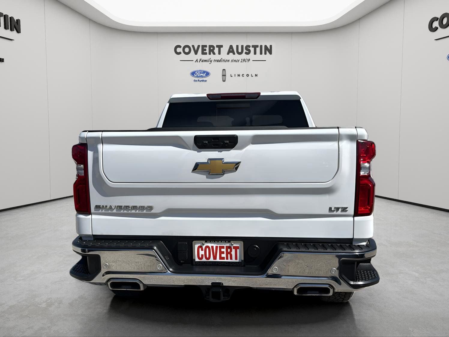 Used 2025 Chevrolet Silverado 1500 LTZ image 4