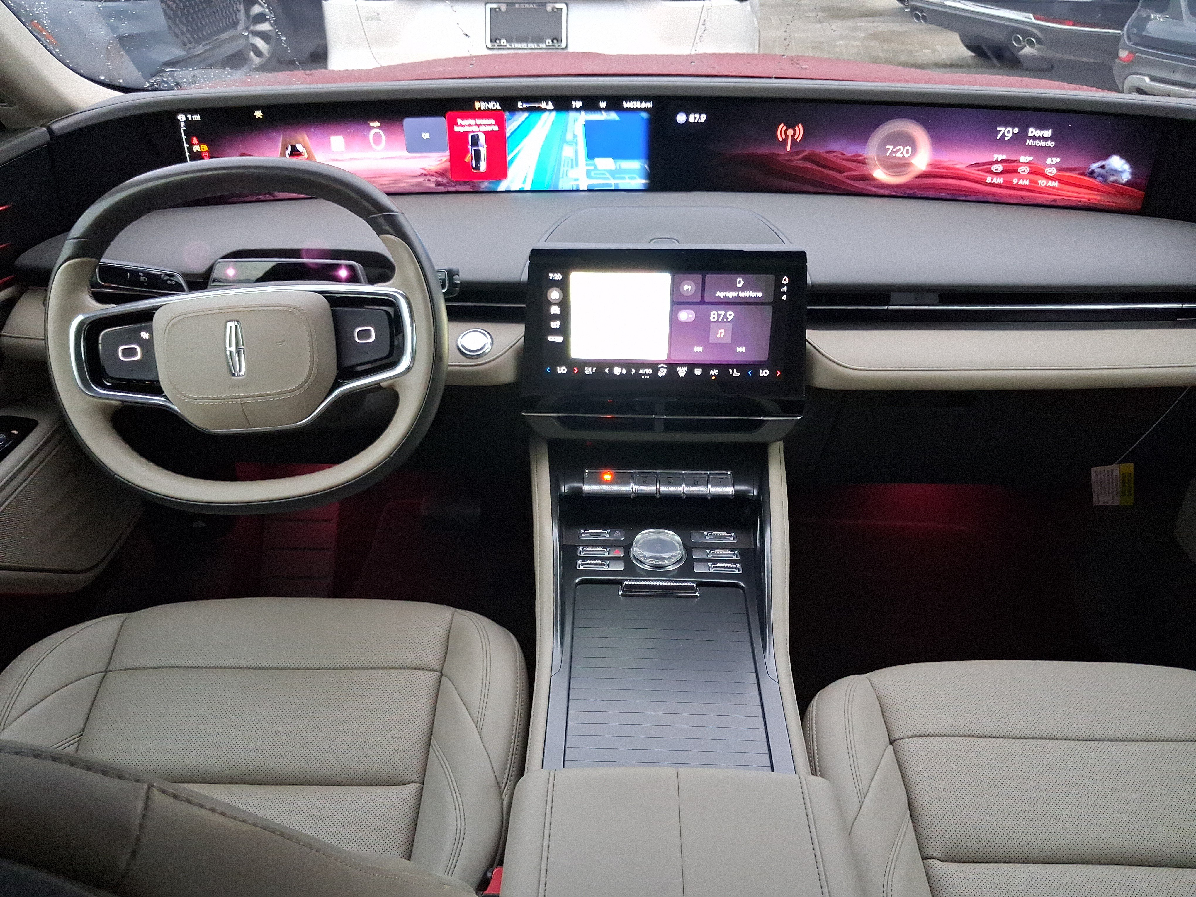 Certified 2025 Lincoln Nautilus Premier AWD/4WD image 7