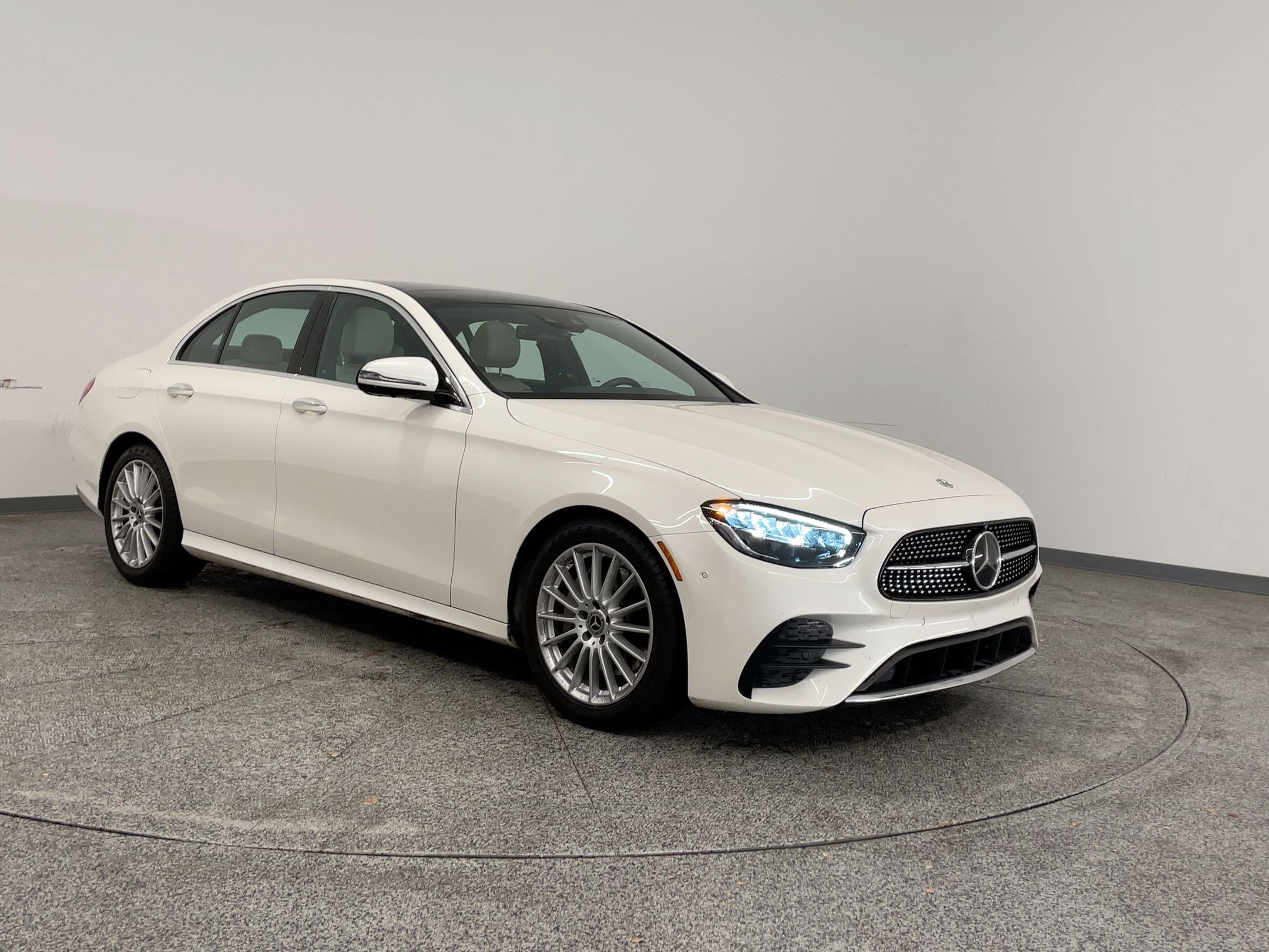 Used 2022 Mercedes-Benz E 350 Sedan image 7