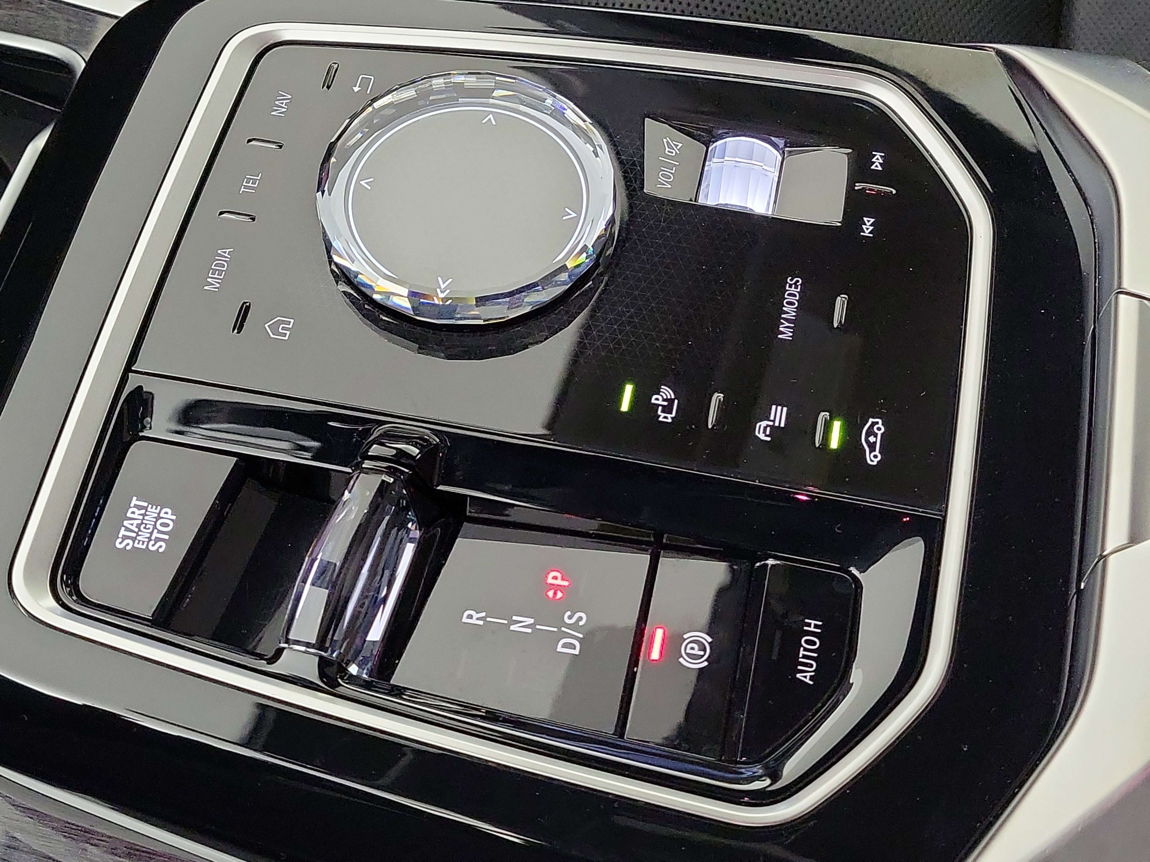 Certified 2025 BMW 740i xDrive image 22