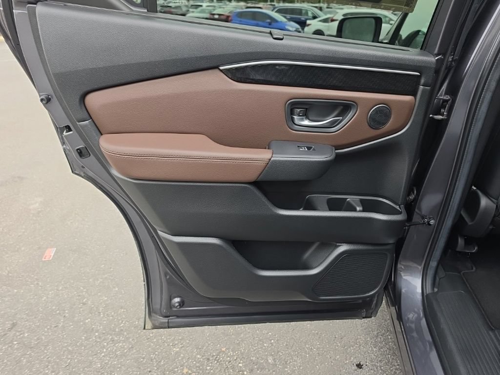 Certified 2024 Honda Pilot Elite image 28