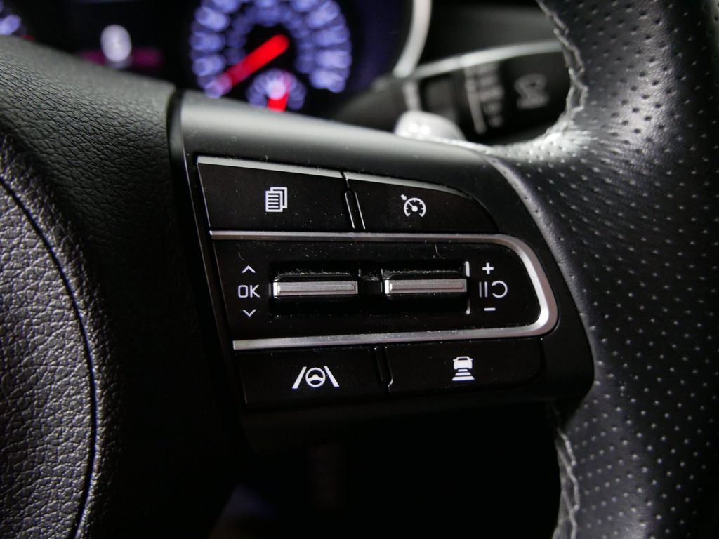 Used 2022 Kia Stinger GT-Line w/ Sun & Sound Package AWD/4WD image 25